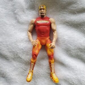 2001 Jakks WWE Hulk Hogan Figure R3 Tech Classic Hulkamania WWF Runnin Wild